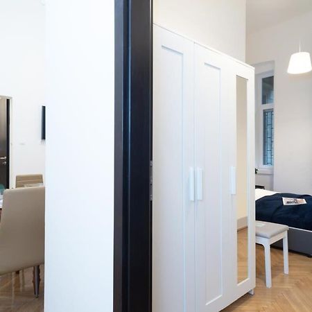 Ultra Central Large Stylish Apartment Budapeste Exterior foto